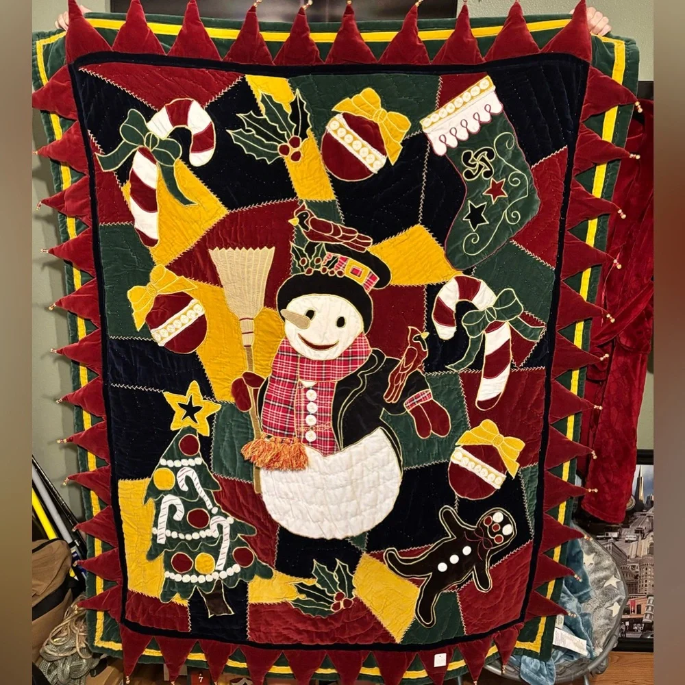 VTG 3D CHRISTMAS BED TOPPER (ROSS SIMONS 100% COTTON-VELVET FILLING:100% COTTON